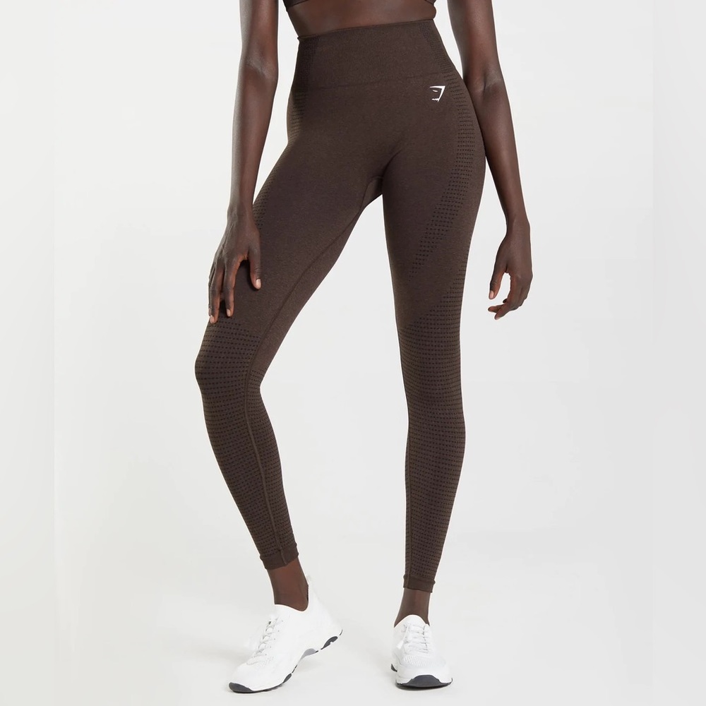 27. NWOT Gymshark Vital Seamless 2.0 Leggings Medium